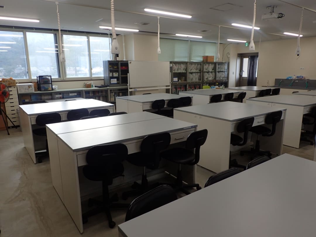 学生実習室