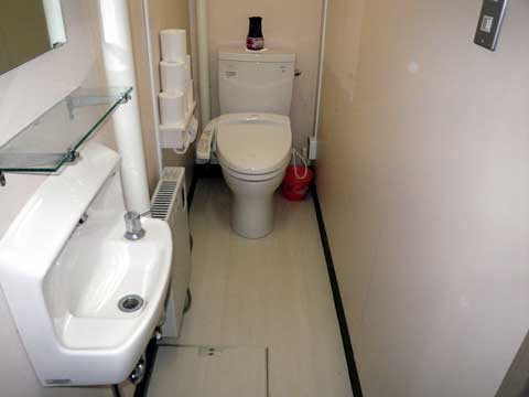 Akkeshi-toilet2F